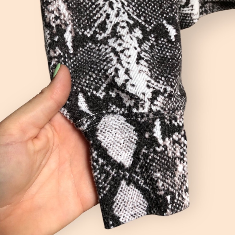 Michael Stars Knit Snake Print Python Sweater Gra… - image 8